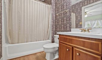 2401 Tuxedo Pl, Albany, GA 31707
