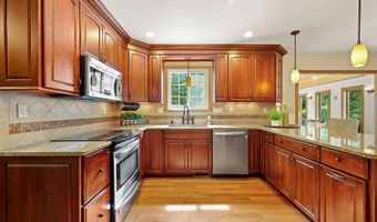 209 Lancaster Way, Cheshire, CT 06410
