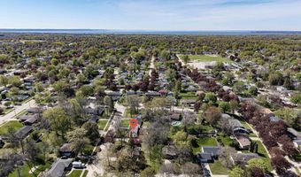 2207 S GLADYS Ave, Appleton, WI 54915