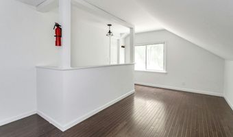 124 Minturn Pl, Bridgeport, CT 06606