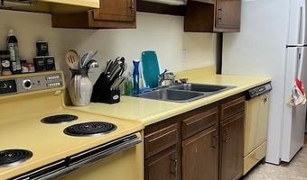 6302 Mineral Point Rd 303, Madison, WI 53705