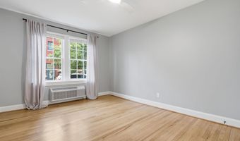 715 S WASHINGTON St A-32, Alexandria, VA 22314