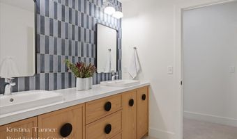 742 Honey Crk, Ada, MI 49301