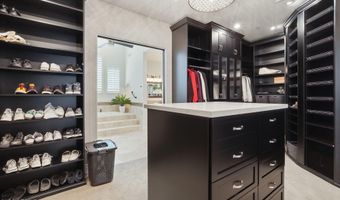 525 W HARMONY Pl, Chandler, AZ 85248