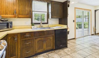 186 E Gay Dr, Alexandria, IN 46001