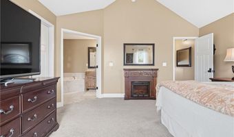 4911 141st Ter, Basehor, KS 66007
