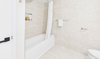 906 Whitmore St, Anderson, IN 46012