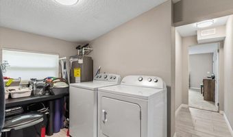 325 SARGO Rd, Atlantic Beach, FL 32233