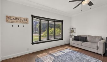359 S Shilling St, Blackfoot, ID 83201