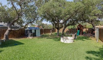 320 S 10th St, Aransas Pass, TX 78336