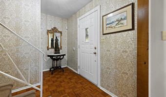 150 Idlebrook Ln, Aberdeen, NJ 07747