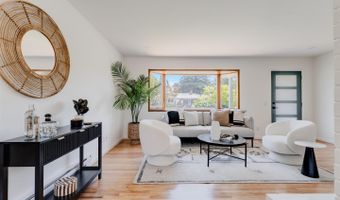 207 Kingsbury Dr, Aptos, CA 95003