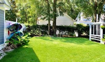 10 Hayek St, Beaufort, SC 29907
