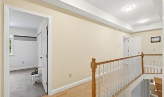 3 Connor Ln, Barrington, RI 02806
