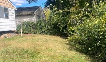 734 W BIRCHTREE Ln, Claymont, DE 19703