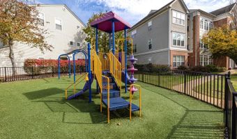 6606 NETTIES Ln #1308, Alexandria, VA 22315