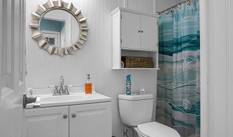 220 Albacore Rd, Bonneau, SC 29431