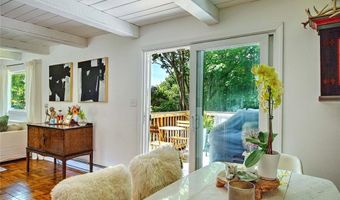 33 W Main Rd, Little Compton, RI 02837