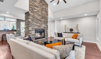199 Pinckney Rd, Little Silver, NJ 07739