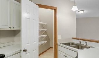 15981 Flotilla Trl 311, Apple Valley, MN 55124