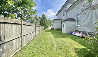237 MILL St, Algoma, WI 54201