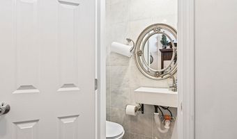 41881 PRECIOUS Sq, Aldie, VA 20105