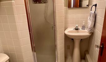 1824 Bryn Mawr Cir, Atlantic, IA 50022