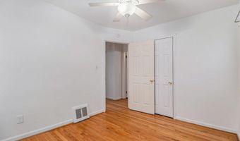 9885 Hubert Ave, Allen Park, MI 48101