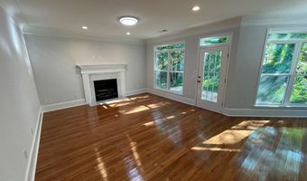 240 Risen Star Ln, Alpharetta, GA 30005