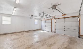 167 Central St, Lincoln, RI 02838