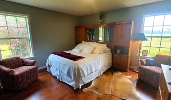 762 Old McLeod Brg, Adrian, GA 31002