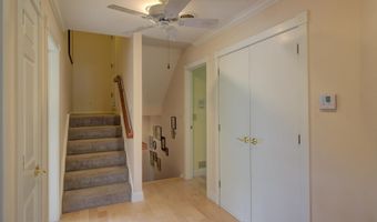 9 Southwind Dr 9, Burlington, VT 05401