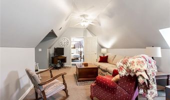 2345 Seagraves Mill Rd, Hull, GA 30646