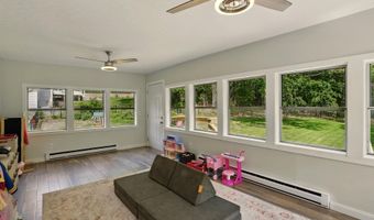 62 Palomino Ln, Bedford, NH 03110
