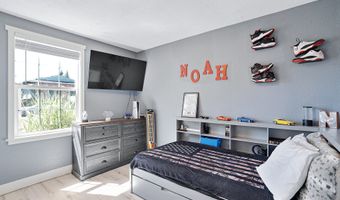 1127 LINN Ave, Oregon City, OR 97045