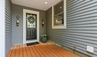 15 S Ridge Dr, Standish, ME 04084