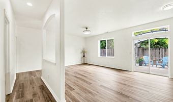 88055 LLAMA Ln, Veneta, OR 97487