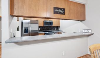 909 7th Ave SE 6, Altoona, IA 50009