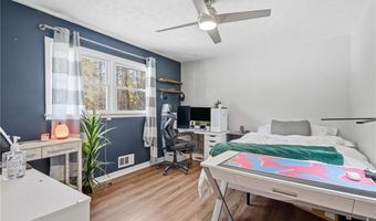 5080 Maryland Dr NW, Acworth, GA 30101