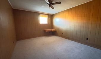 232 E Calhoun St, Bruce, MS 38915