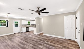 2154 Floyd Dr, Biloxi, MS 39531