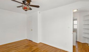 2446 S NELSON St, Arlington, VA 22206