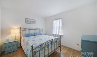11818 Larkridge Ct, Charlotte, NC 28226