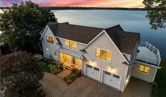 99 Boyce Ave, Barrington, RI 02806