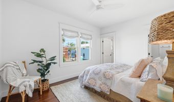 698 BEACH Ave, Atlantic Beach, FL 32233