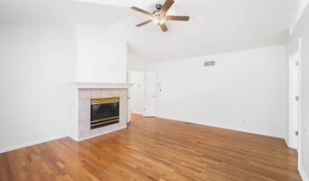 2558 Apple Ridge Ln, Amberley, OH 45236