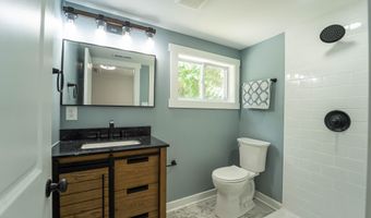 16 PAROLE St, Annapolis, MD 21401