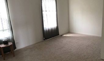 900 Heartland Park Ln, Antioch, IL 60002