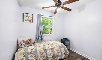 210 Keach Pond Dr, Glocester, RI 02814