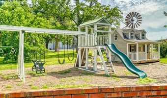 514 Prices Mill Rd, Adairville, KY 42202